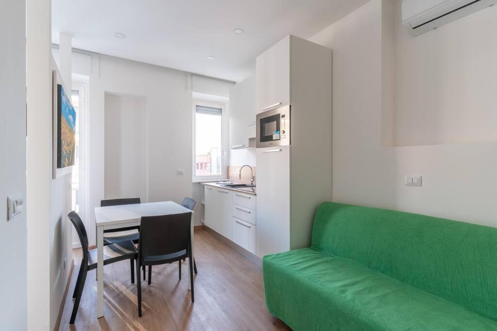 Cimiano Suite 22, New Apartment Милан Экстерьер фото
