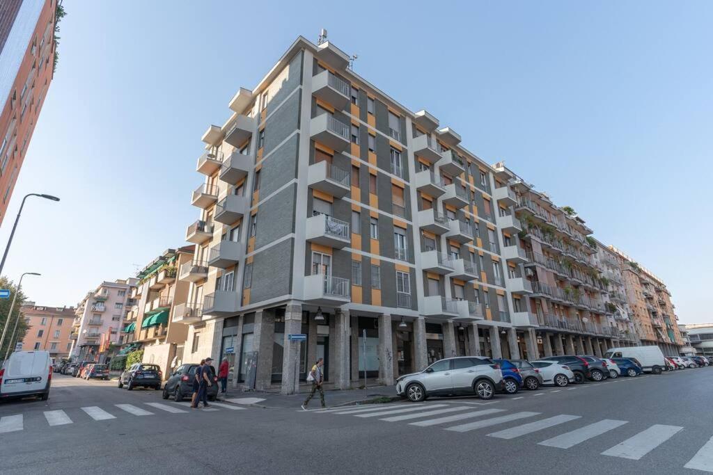Cimiano Suite 22, New Apartment Милан Экстерьер фото